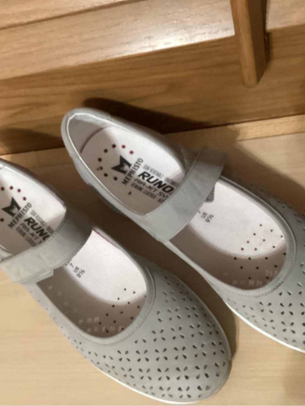 Mephisto Gray Women's Mary Jane Flats
